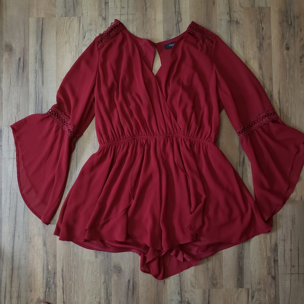 Plus Size Bell Sleeve Romper - Picture 5 of 5